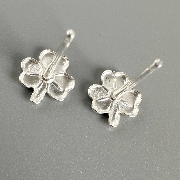Sterling Silver Four Leaf Clover Stud Earrings - Picture 11 of 12